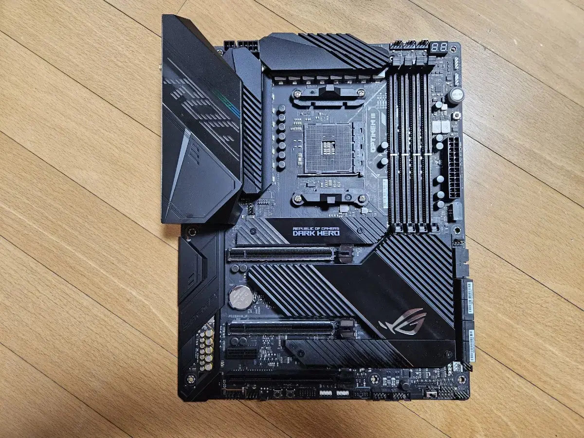 아수스 ROG CROSSHAIR VIII DARK HERO X570